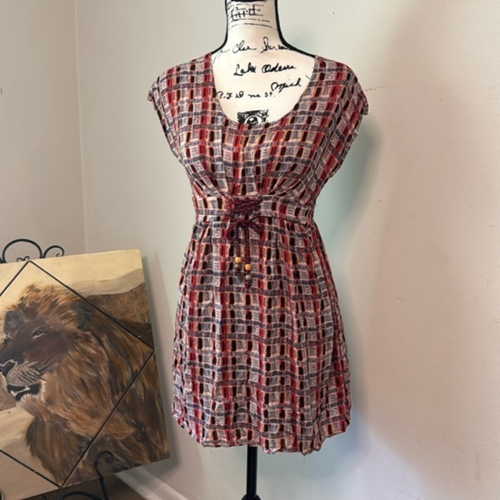 Cute summer dress size small comfortable and cute in excellent condition